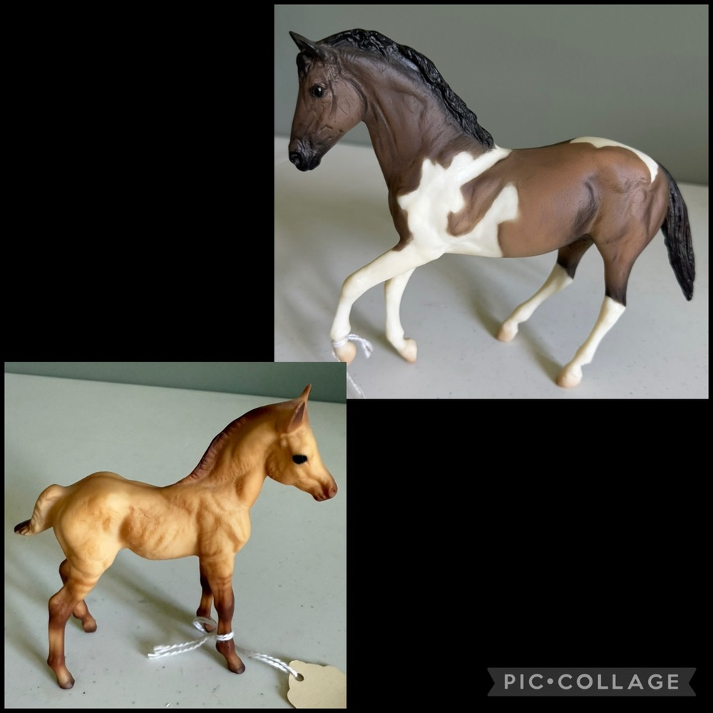 Breyer America's Wild Mustangs - Nekana and Rojo